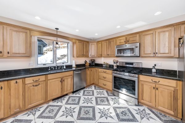 Custom Cabinet Making in Buda